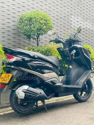 Suzuki Burgman 125 2025