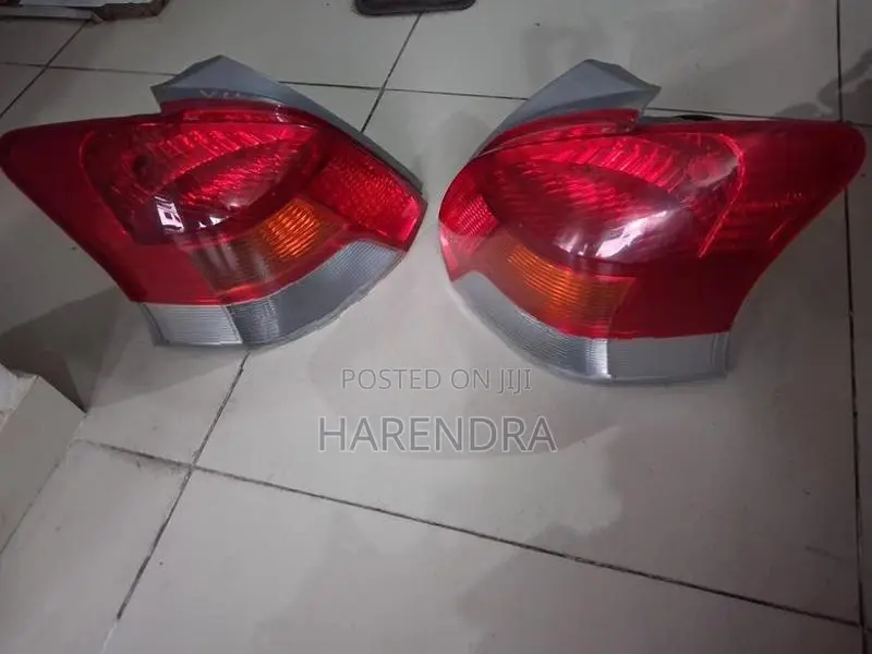 Toyota VitzTail Light (KSP90)