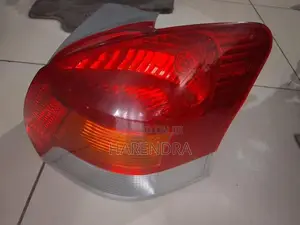 Toyota VitzTail Light (KSP90)