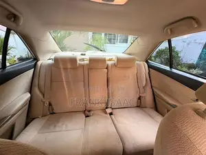 Toyota Premio 2013