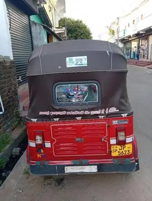 Bajaj RE 2004
