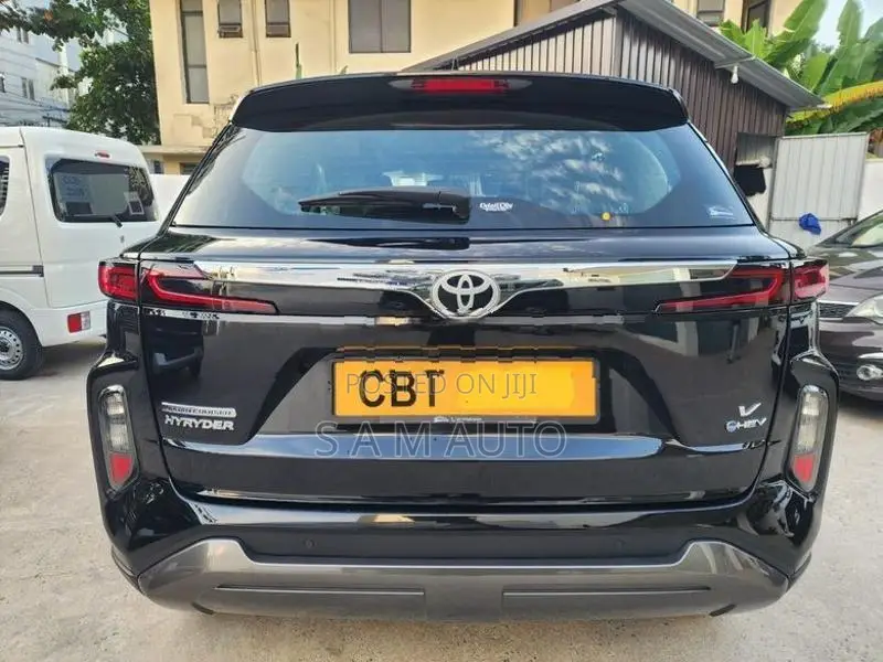 Toyota Hyryder V grade 2026
