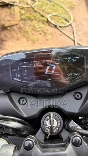 Bajaj Pulsar N160 Premium 2026