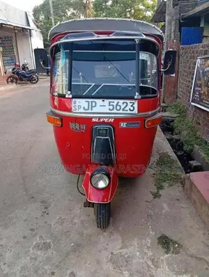 Bajaj RE 2004