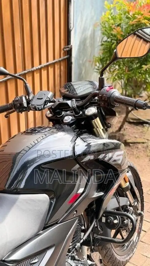 Bajaj Pulsar N160 Premium 2026