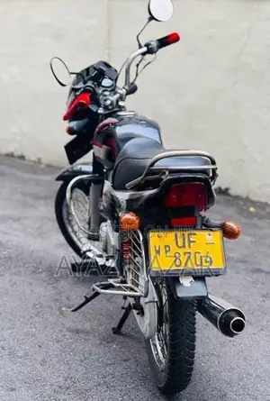Bajaj CT100 2010