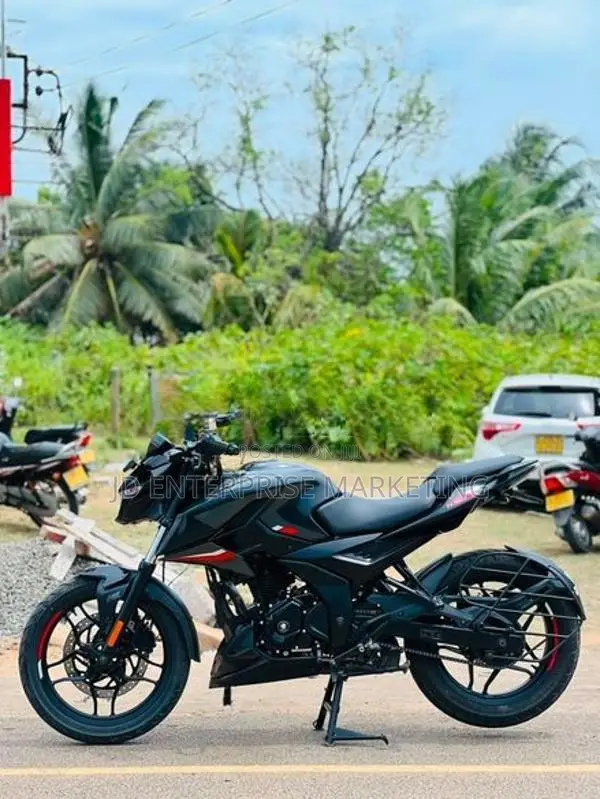 Bajaj Pulsar N160 2025