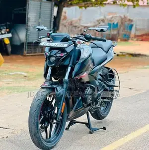 Bajaj Pulsar N160 2025