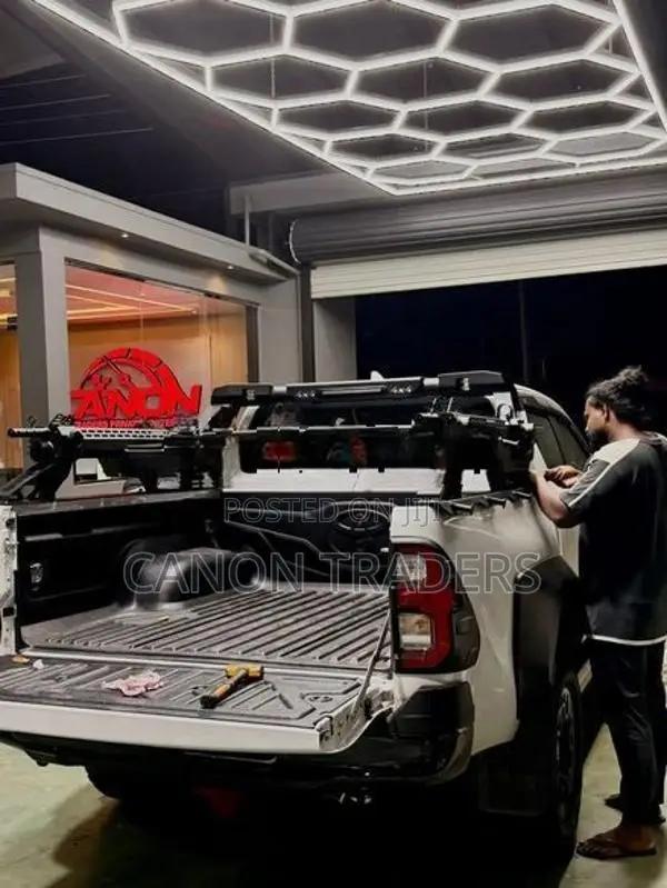 Hilux 2025 GR Hamer Machine Gun Roll Bar