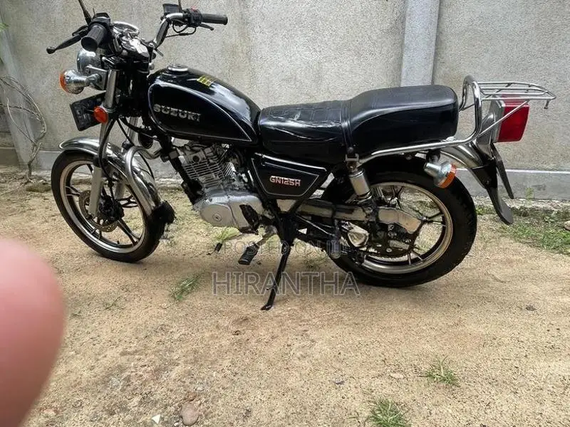 Suzuki GN 125 2023