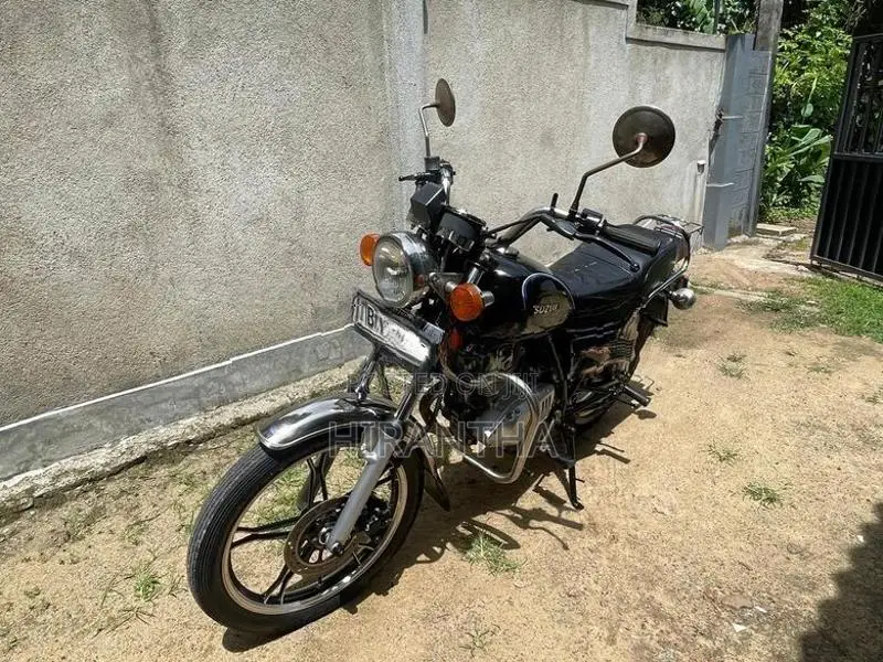 Suzuki GN 125 2023