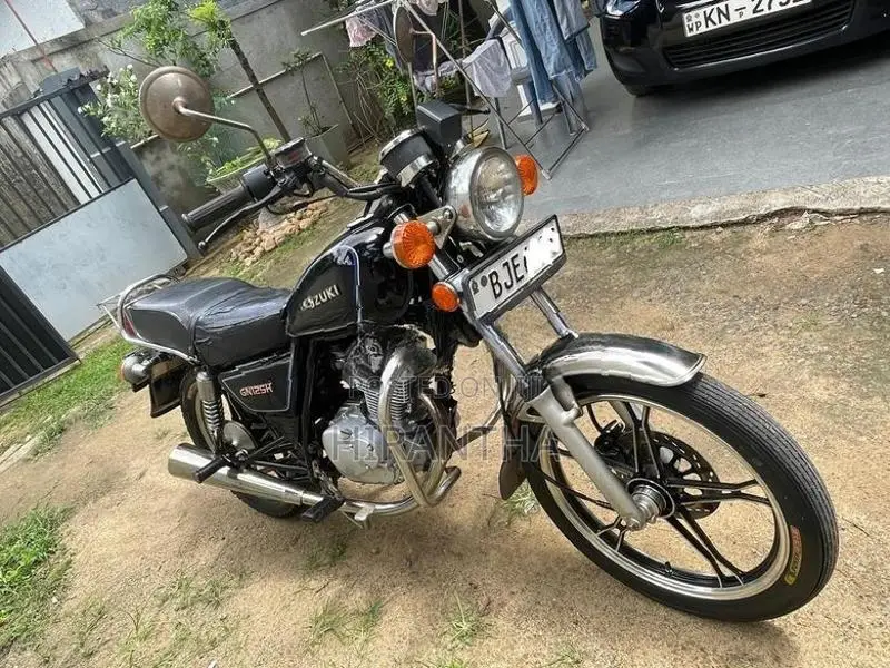 Suzuki GN 125 2023