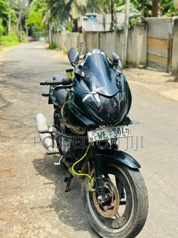 Bajaj Avenger Cruise 220 2014
