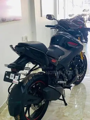 Hero Hunk 160 Brand New 2026