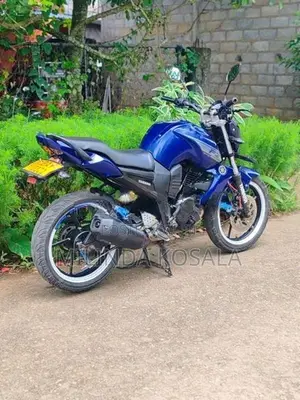 Yamaha FZ 2013