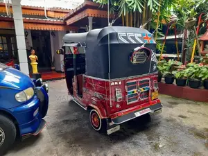 Bajaj RE 2014