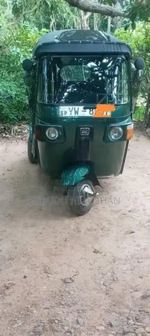 Bajaj RE 2012