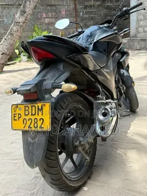 Suzuki Gixxer 2016