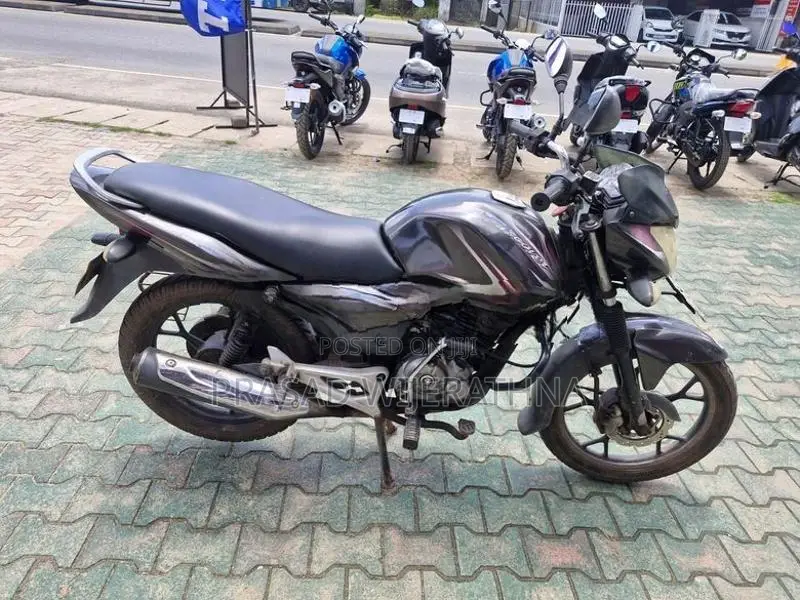 Bajaj Discover 125 2015