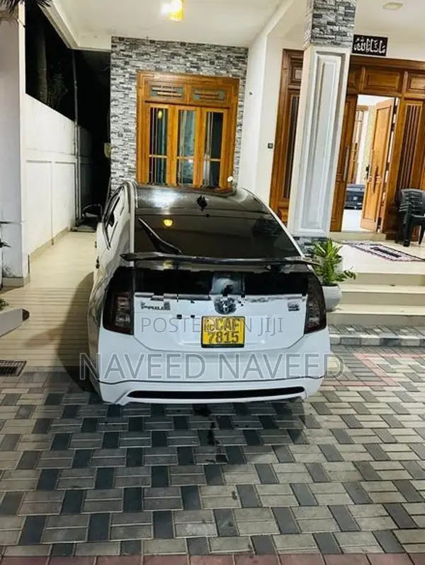 Toyota Prius 2013