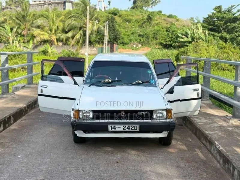 Toyota Corolla DX 1983