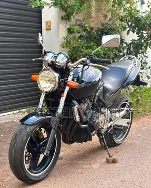 Honda Hornet 2016