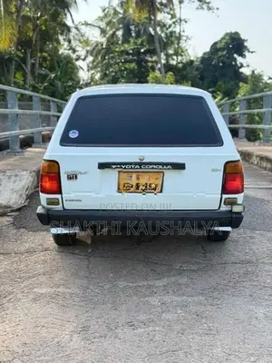 Toyota Corolla DX 1983