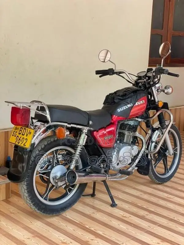 Suzuki GN 125 2016