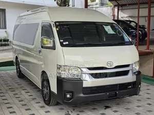 Toyota Hiace GL AUTO JAPAN 2021