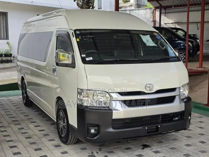 Toyota Hiace GL AUTO JAPAN 2021