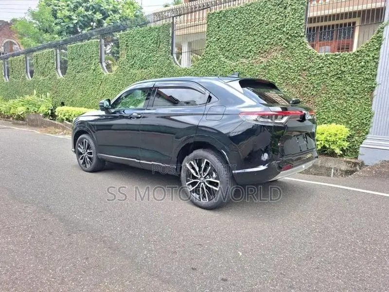 Honda Vezel Z PREMIUM 10SP 4 WAY 2024