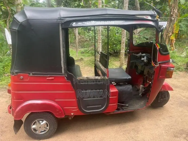 Bajaj RE 4 Storke 2011