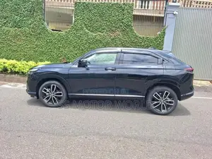 Honda Vezel Z PREMIUM 10SP 4 WAY 2024