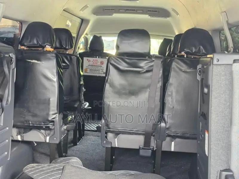 Toyota Hiace GL AUTO JAPAN 2021