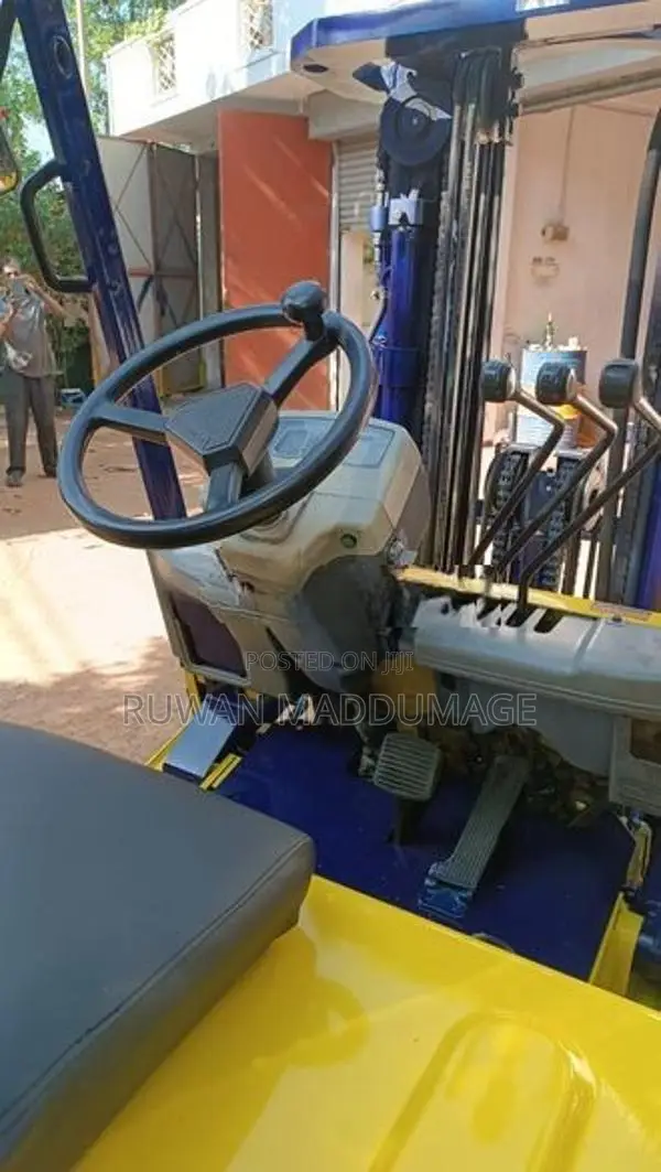 Electric Forklift