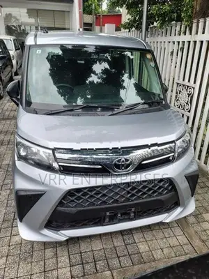 Toyota Roomy 2023