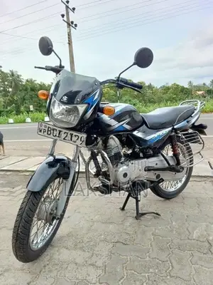 Bajaj CT100 2015