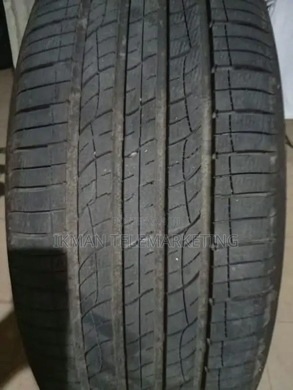 Giti 235/65/R18 Tyre Set with 18-Inch Alloy Wheel