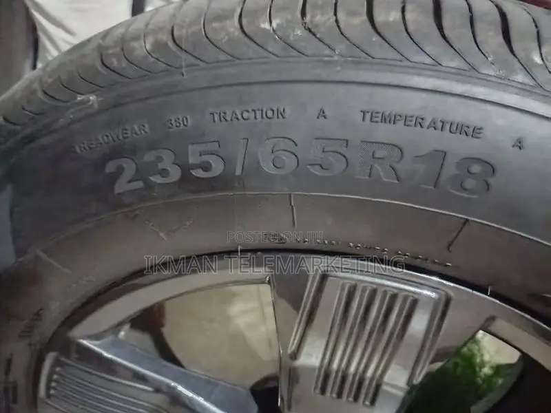 Giti 235/65/R18 Tyre Set with 18-Inch Alloy Wheel