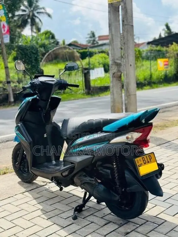 Yamaha Ray 2020