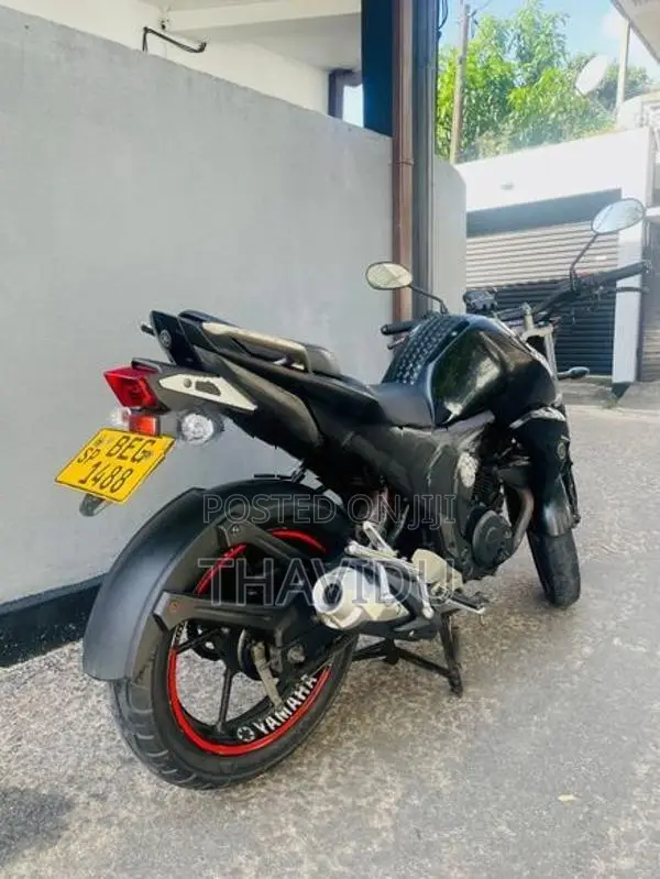Yamaha FZ 2016