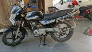 Bajaj CT100 2012