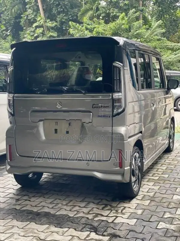 Suzuki Spacia 2025