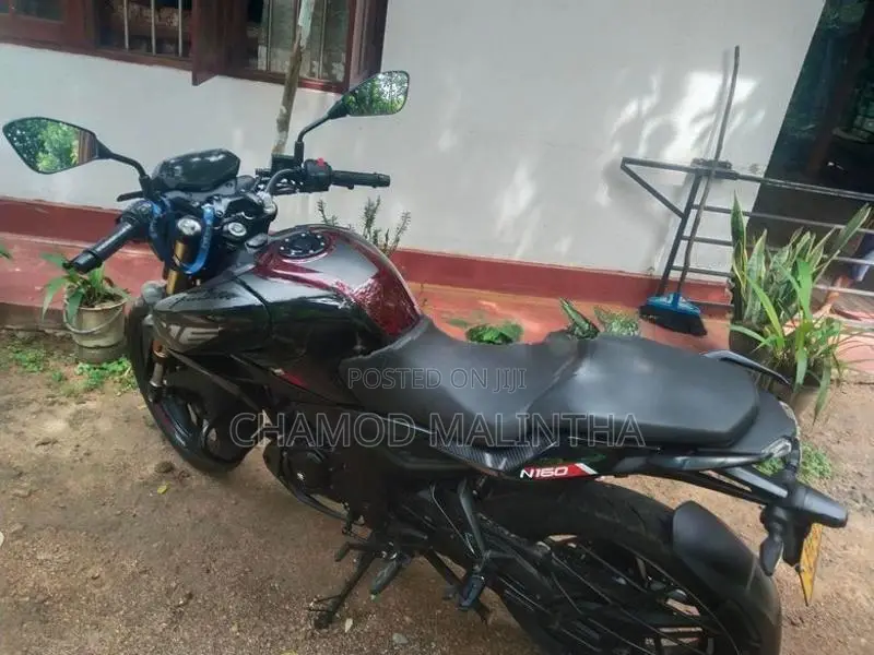 Bajaj Pulsar N160 2025