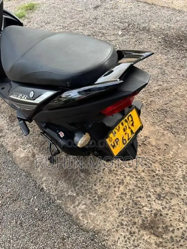 Yamaha RayZR 2018