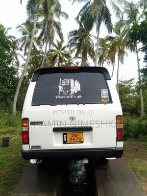 Toyota Hiace YH 50 1985
