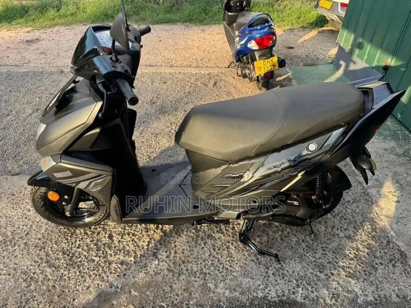 Yamaha RayZR 2019