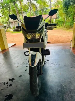TVS Apache RTR 160 2017
