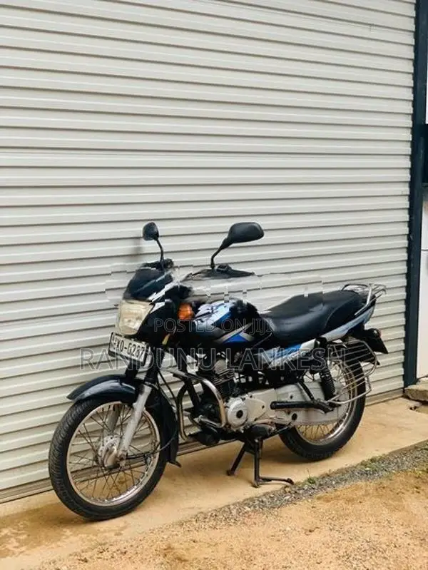 Bajaj CT100 2012