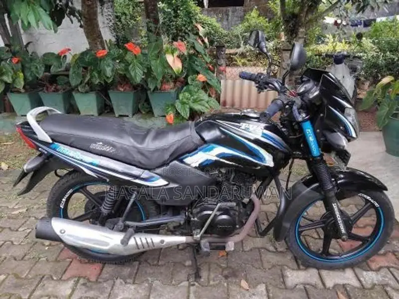 TVS Metro 2016